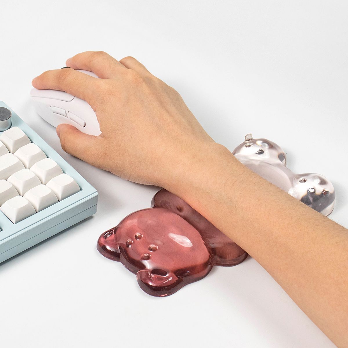 Gaming Keyboard Number Pad - Cute Bear Shape Wrist Rest Transparent